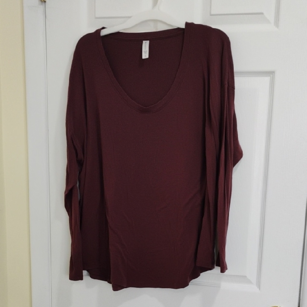 Athleta Cloudlight Long Sleeve Top